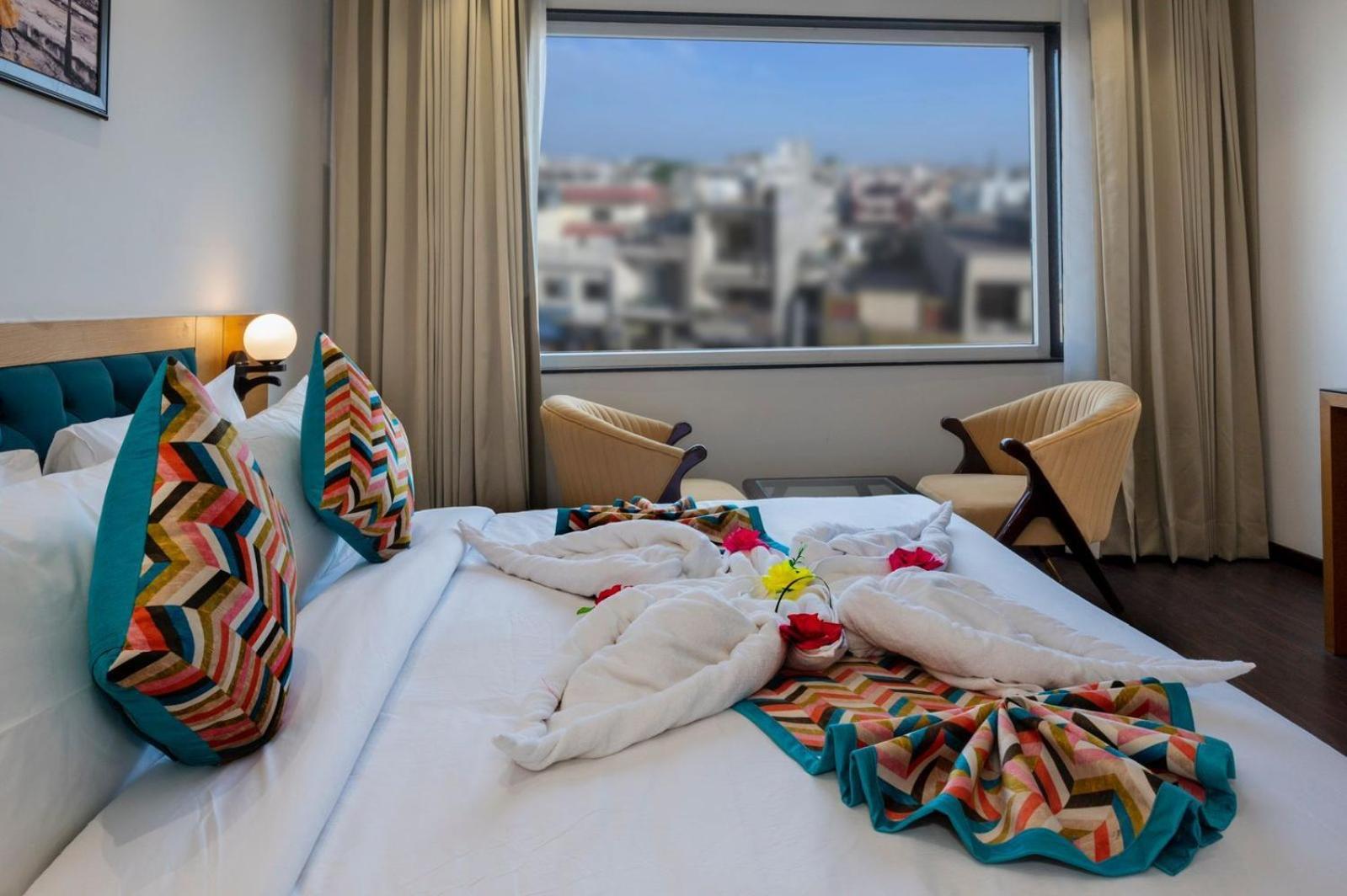 Classio Royale By Io Hotels Near Golden Temple Amritsar Luaran gambar