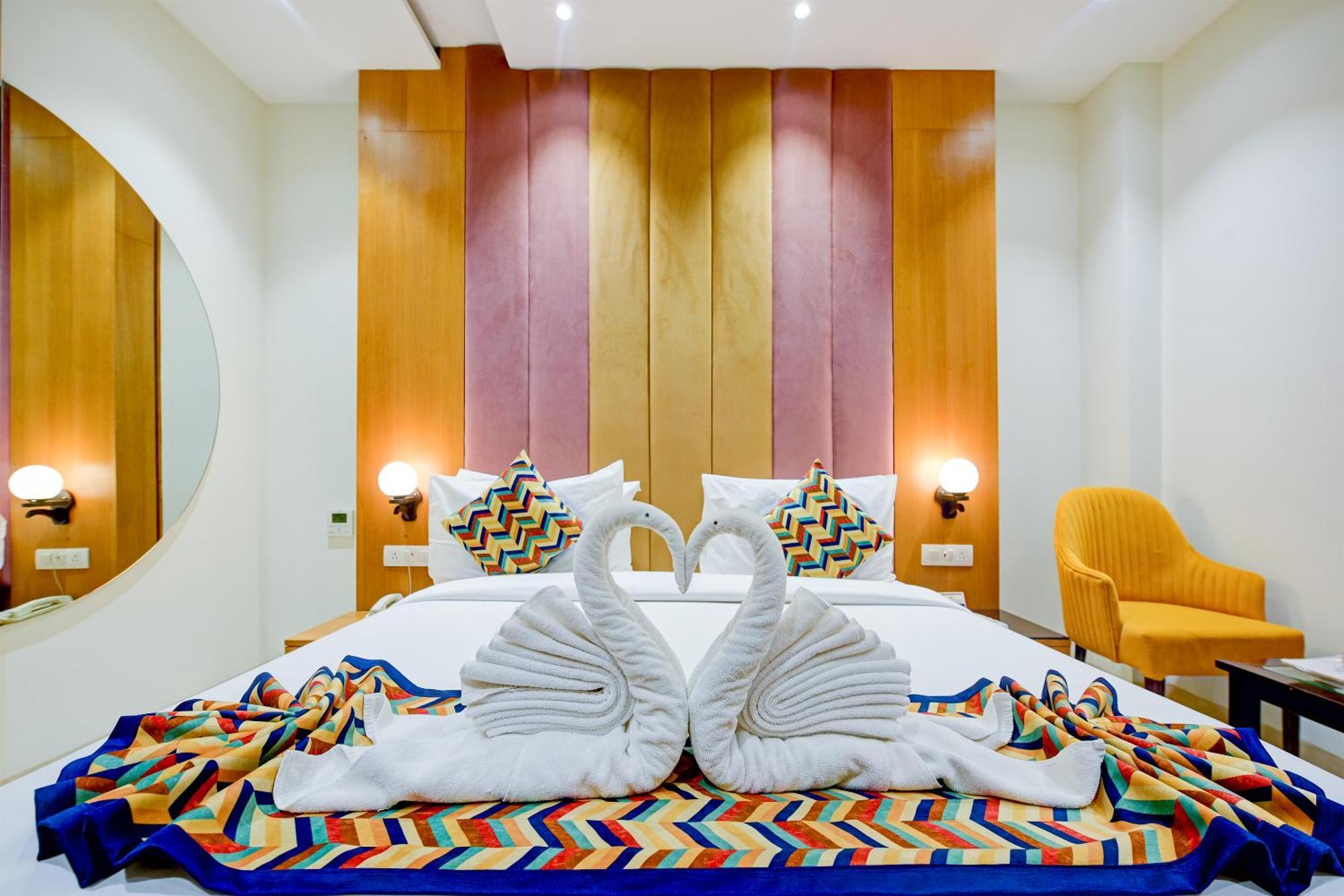 Classio Royale By Io Hotels Near Golden Temple Amritsar Luaran gambar