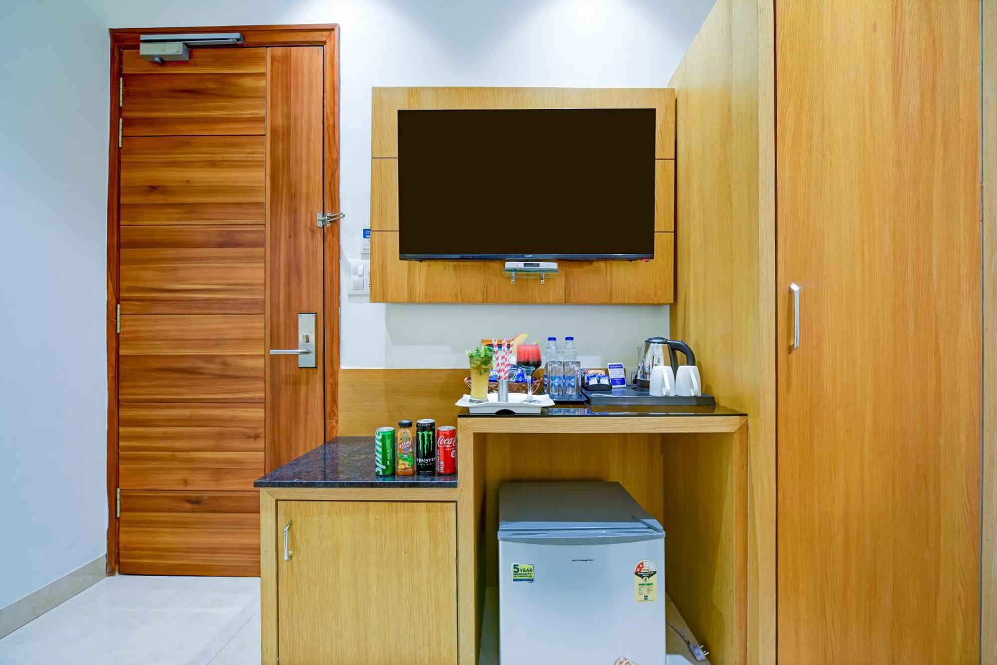 Classio Royale By Io Hotels Near Golden Temple Amritsar Luaran gambar